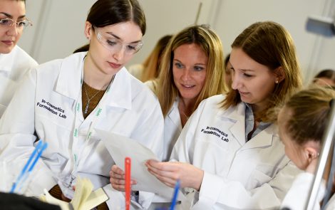 Formulating with innovative ingredients and your R&D community peers