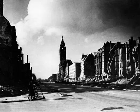 The Circle of Traitors: An Engrossing Account of German Resistance