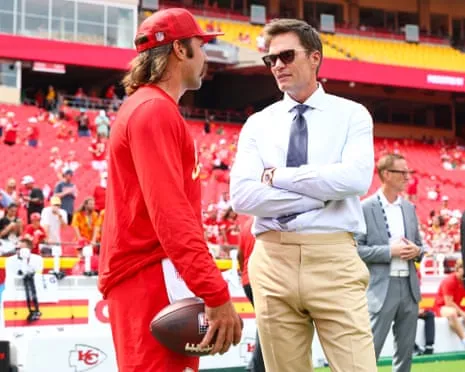 The NFL legend sparks fan criticism after being spotted in Las Vegas Raiders coaching booth